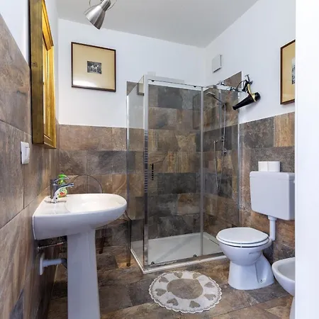 Cascina Cattabreghetta 4*