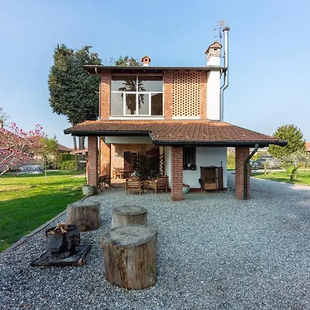Cascina Cattabreghetta Bed & Breakfast