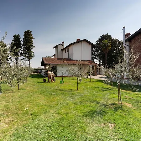 Cascina Cattabreghetta 4* Pombia